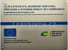 Povinná publicita Evropských dotací  - pamětní deska (broušený hliník) na broušených nerezových distancích