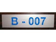 Hliníkový štítek (číslo lepené, tištěné nebo gravírované)